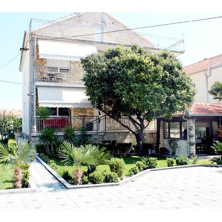 Apartments Robert Kaštela Buitenkant foto